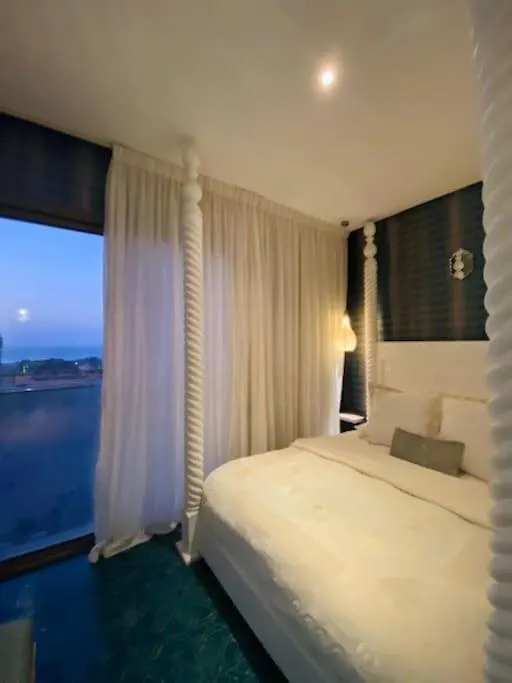 Oceanfront Luxury 2-Bed Apartment 360 Sea Views Essaouira